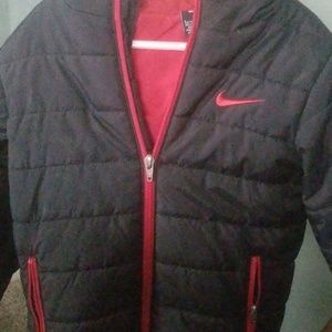Adorable boy's Nike puffer coat sz 5 small! Euc